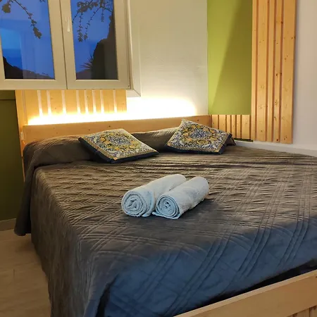 Con Piscina E Sauna Finlandese